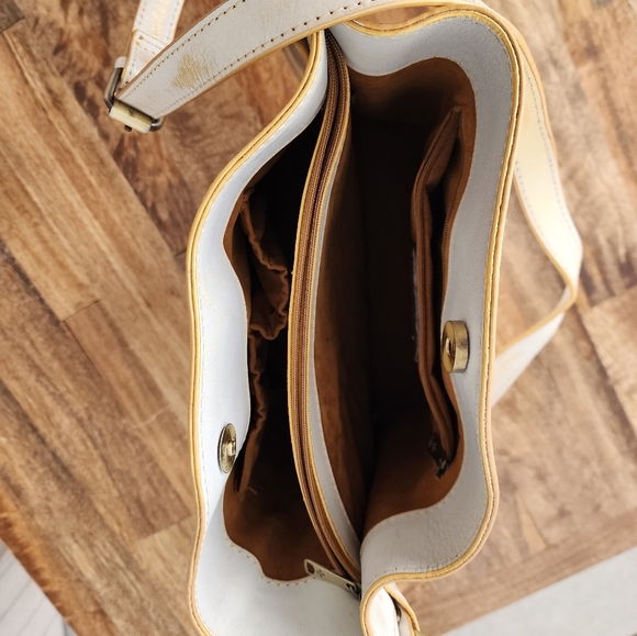 Patricia Nash purse cutout tooling with goldtone inlay, brushed brasstone - Picture 5 of 7